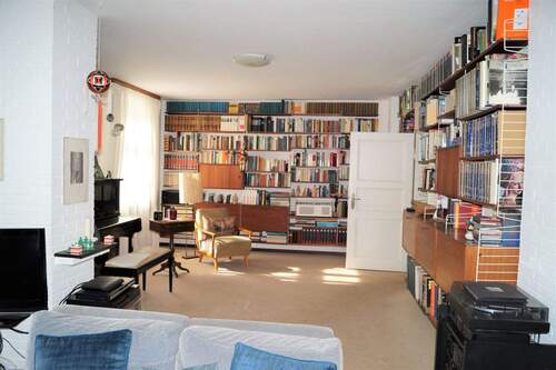 Wohnzimmer im Erdgeschoss - 