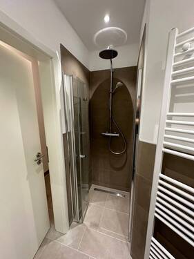 Dusche - 1 Zimmer Etagenwohnung in Ludwigshafen am Rhein