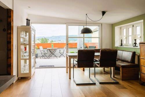 Wohnzimmer, Terrasse 1 - 4 Zimmer Etagenwohnung in Laufen