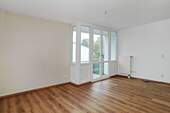 Wohnzimmer - Etagenwohnung mit 76,00 m² in Berlin zum Kaufen