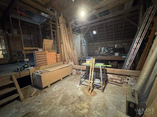 25CA7F88-193A-4297-8E11-EA349E2A319D 1 1 - 