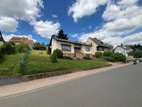 Straßenansicht - Einfamilienhaus mit 99,00 m² in Prüm zum Kaufen