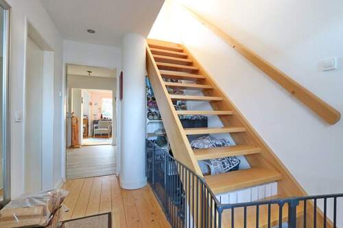 Diele mit Treppe - 