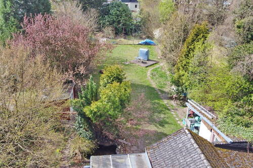 Drohne Gartenbereich hinten - 