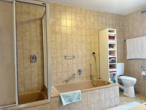 Badezimmer, 2. OG - 