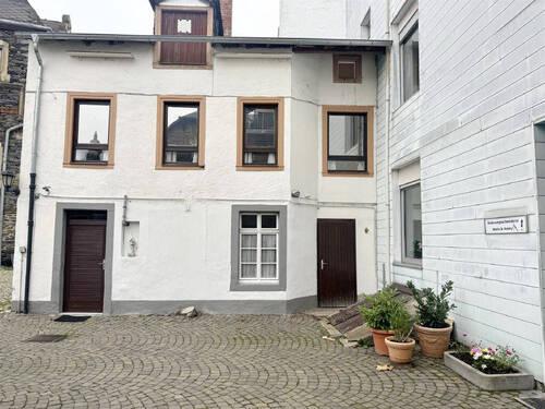 rückseitiger Anbau - 1 Zimmer Mehrfamilienhaus, Wohnhaus zum Kaufen in Bernkastel-Kues-Kues