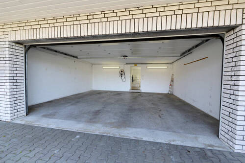 Garage - 