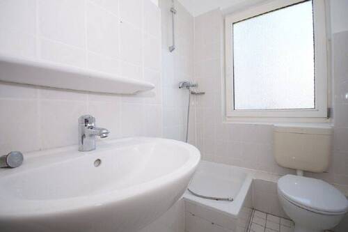 Badezimmer - 2 Zimmer Etagenwohnung zur Miete in Minden