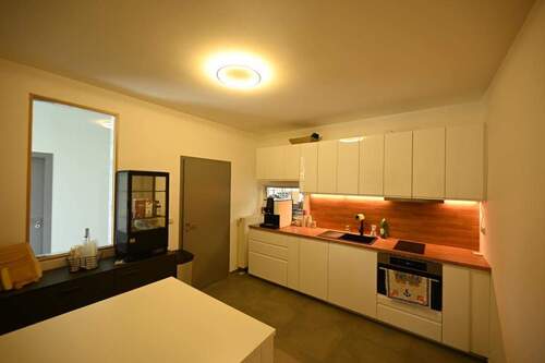 Eingerichtete Küche - 