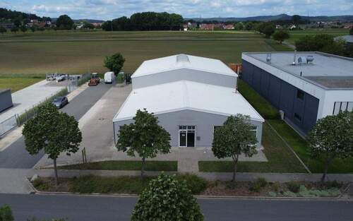 Werkhalle mit Ausstellung - Halle in Neumarkt