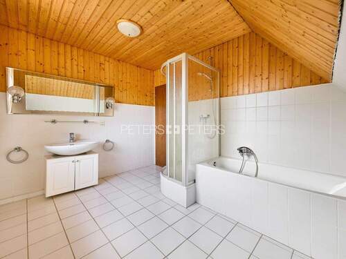 Vollbad mit Fenster - 