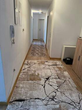 Flur - Etagenwohnung mit 118,00 m&sup2; in Krauchenwies-Ablach zum Kaufen