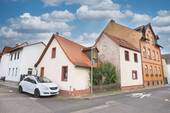 Haus 1 - 5 Zimmer Mehrfamilienhaus, Wohnhaus in Hanau
