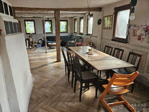 Wohnstube - Geschichtsträchtiges Bauernhaus in zentraler Lage