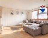 Wohnzimmer - Großzügige 4,5-Zimmer Wohnung in zentrumsnaher Lage in Lauchringen