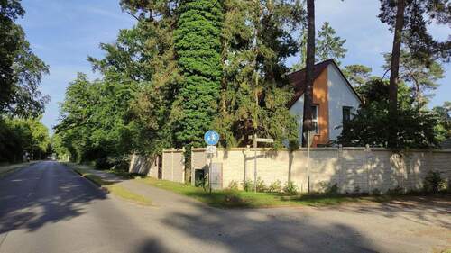 Ansicht von der Straße - 4 Zimmer Einfamilienhaus in Schönwalde-Glien
