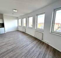 Frei: komplett sanierte 1-Zi.-Whg. mit TG-Stellplatz | Fernwärme - Nürnberg Zerzabelshof