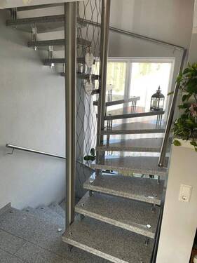 Bild 2 - 7 Zimmer Einfamilienhaus zum Kaufen in Hechingen