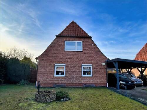 Hausansicht - Tolle Gelegenheit! Einfamilienhaus in der 'roten Siedlung' von Neuschönningstedt