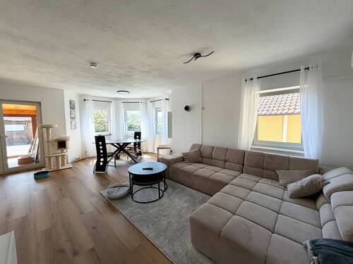 Wohn-/Esszimmer (EG) - 