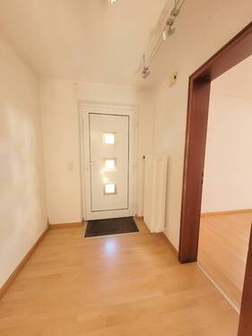 UG - Hauseingang/Flur - 