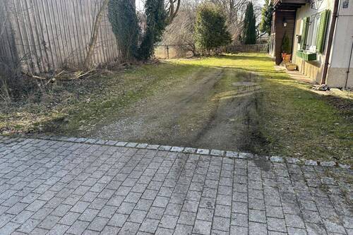 Einfahrt auf Nordseite - 