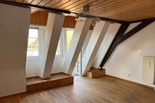 Wohnzimmer - Etagenwohnung mit 54,00 m² in Stuttgart zum Kaufen