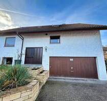 Attraktives Haus in Dätzingen mit Einliegerwohnung, Doppelgarage und Garten - Grafenau