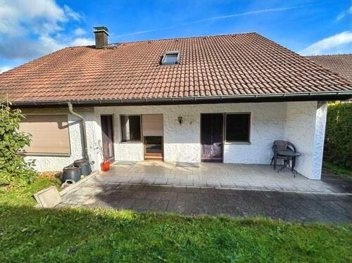 Hausansicht Garten - 