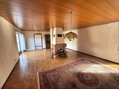 Wohnzimmer mit Kamin - 