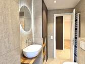 Badezimmer - 2 Zimmer Etagenwohnung zum Kaufen in Augsburg