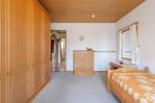 Schlafzimmer EG - 