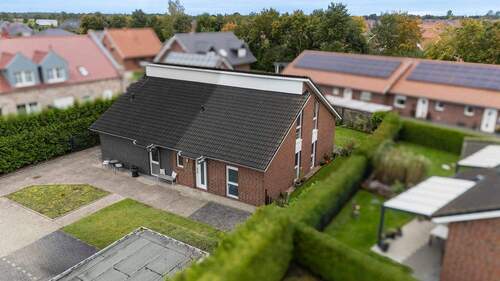 Drohnenansicht - Doppelhaushälfte mit 98,00 m² in Rhauderfehn zum Kaufen