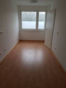1. Raum (Küche) (68m²) - 2 Zimmer Büro in Duisburg