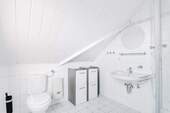 Badezimmer Dachgeschoss - 