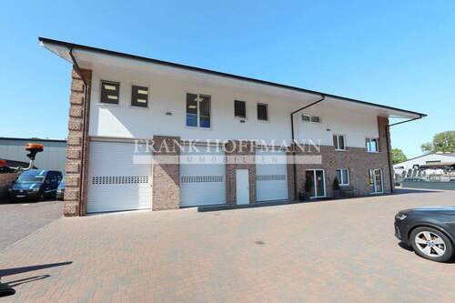 V8828 Bürogebäude 4 - 