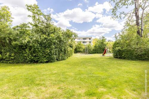Spielplatz in der Anlage - 