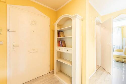 Eingang und Abstellkammer - Etagenwohnung mit 72,90 m&sup2; in München zum Kaufen