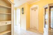 Weitere Ansicht vom Eingang - 