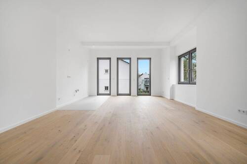 LICHT: Wohn/-Esszimmer - 4 Zimmer Etagenwohnung in Darmstadt