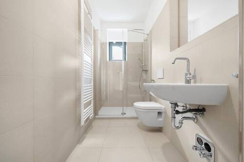 Modernes Tageslichtbad - 