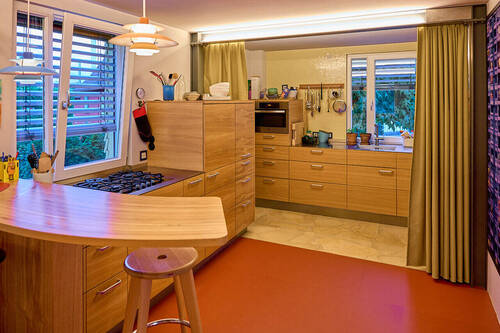 Küche mit Thekenbereich - 