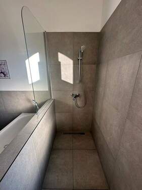 Dusche 1. OG (2025) - 