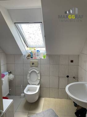 Badezimmer DG links - 