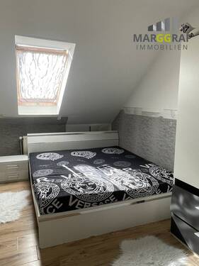 Schlafzimmer DG rechts - 