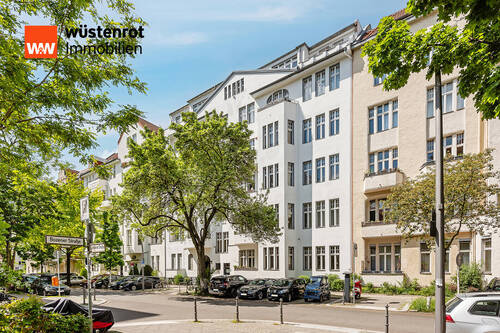 Straßenansicht - Bestlage Bayerischen Viertel! Attraktive, großzügige Beletage-Altbauwohnung in sehr gesuchter Lage