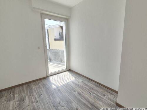 Zimmer 3 - 