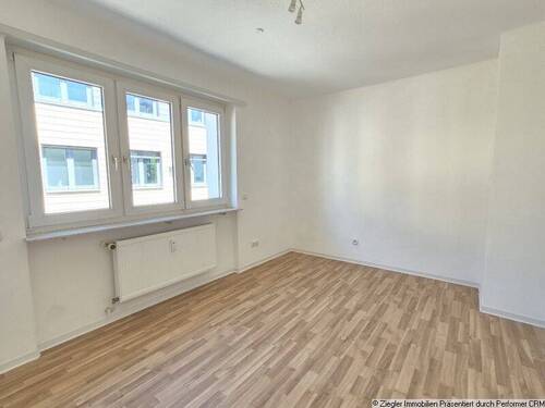 Zimmer 4 - 