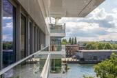 Terrasse mit Wasserblick - LIVING LEVELS - Ikonisches Wohnen mit Spreeblick