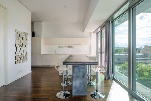 Koch- und Essbereich - 3 Zimmer Etagenwohnung in Berlin